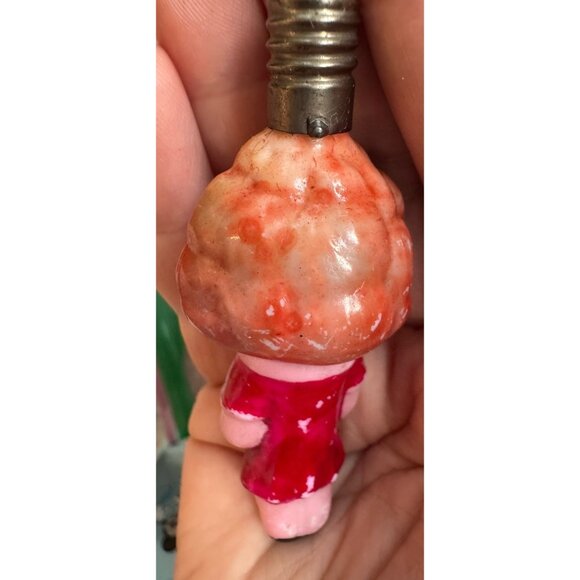 Vintage Painted Milk Glass Christmas Tree Light Bulb, Cute LITTLE ORPHAN ANNIE! - Picture 7 of 7